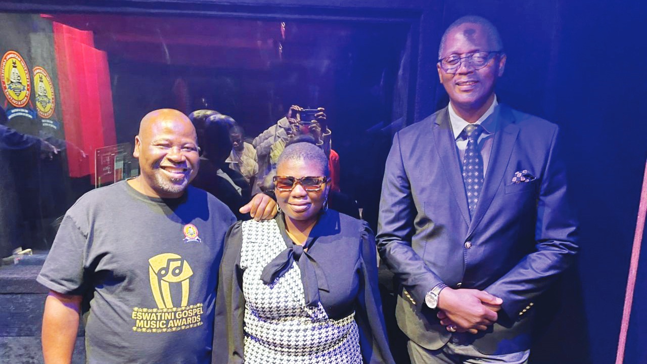 L - R: Legendary Gospel musician Sipho Makhabane, Gospel musician Charity Dlamini and DPM’s Office Under Secretary Makhosi Simelane. 